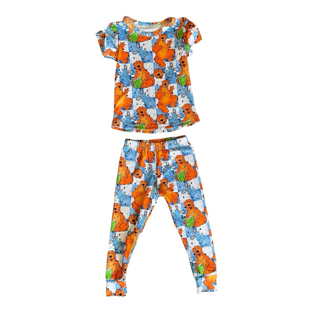#361, Colorful Bear Print Kids Pajamas, size 24 mo